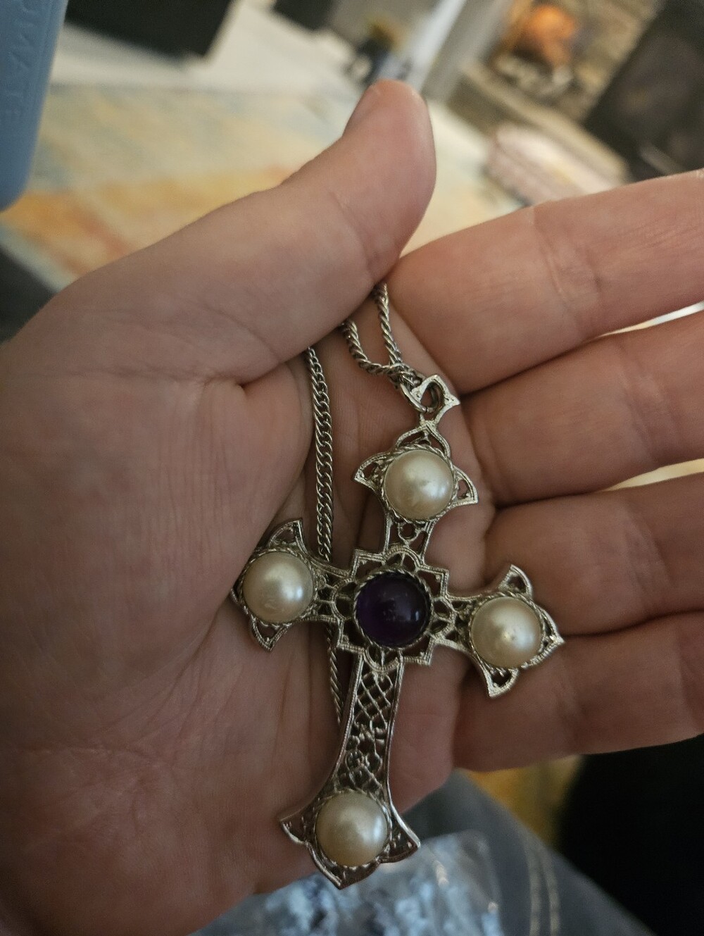 Vintage Sarah Coventry Crusader Cross Pendant Necklace Silver Tone Faux Pearl